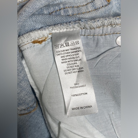 🏷️ NWT Meshki Pia Split Hem Jeans - Picture 7 of 9